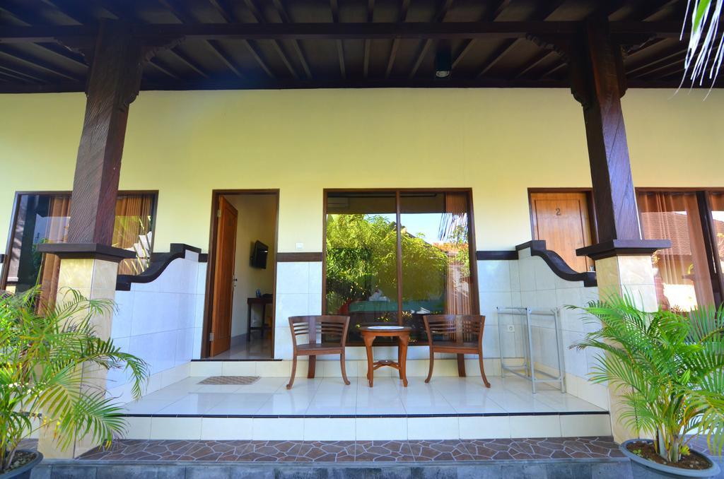 Arik Homestay Canggu Exterior photo