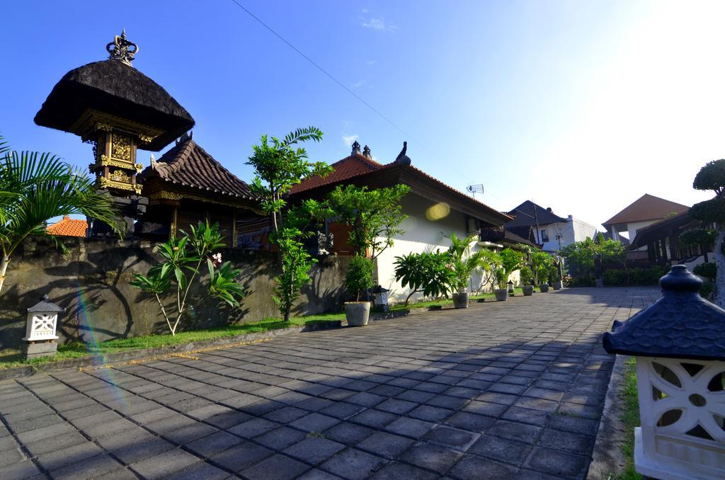 Arik Homestay Canggu Exterior photo