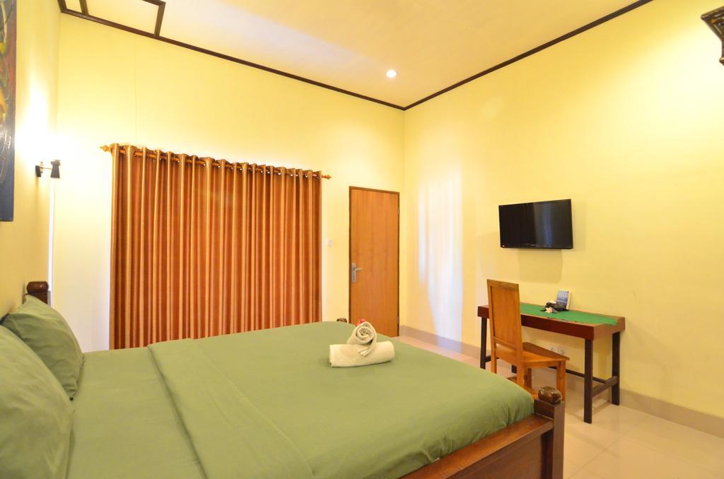 Arik Homestay Canggu Exterior photo