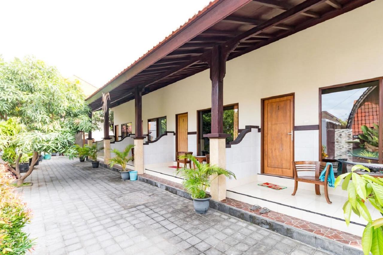 Arik Homestay Canggu Exterior photo